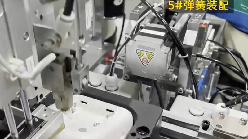非标自动化装配线的安装费用并非一成不变，其构成主要包括以下几个方面：